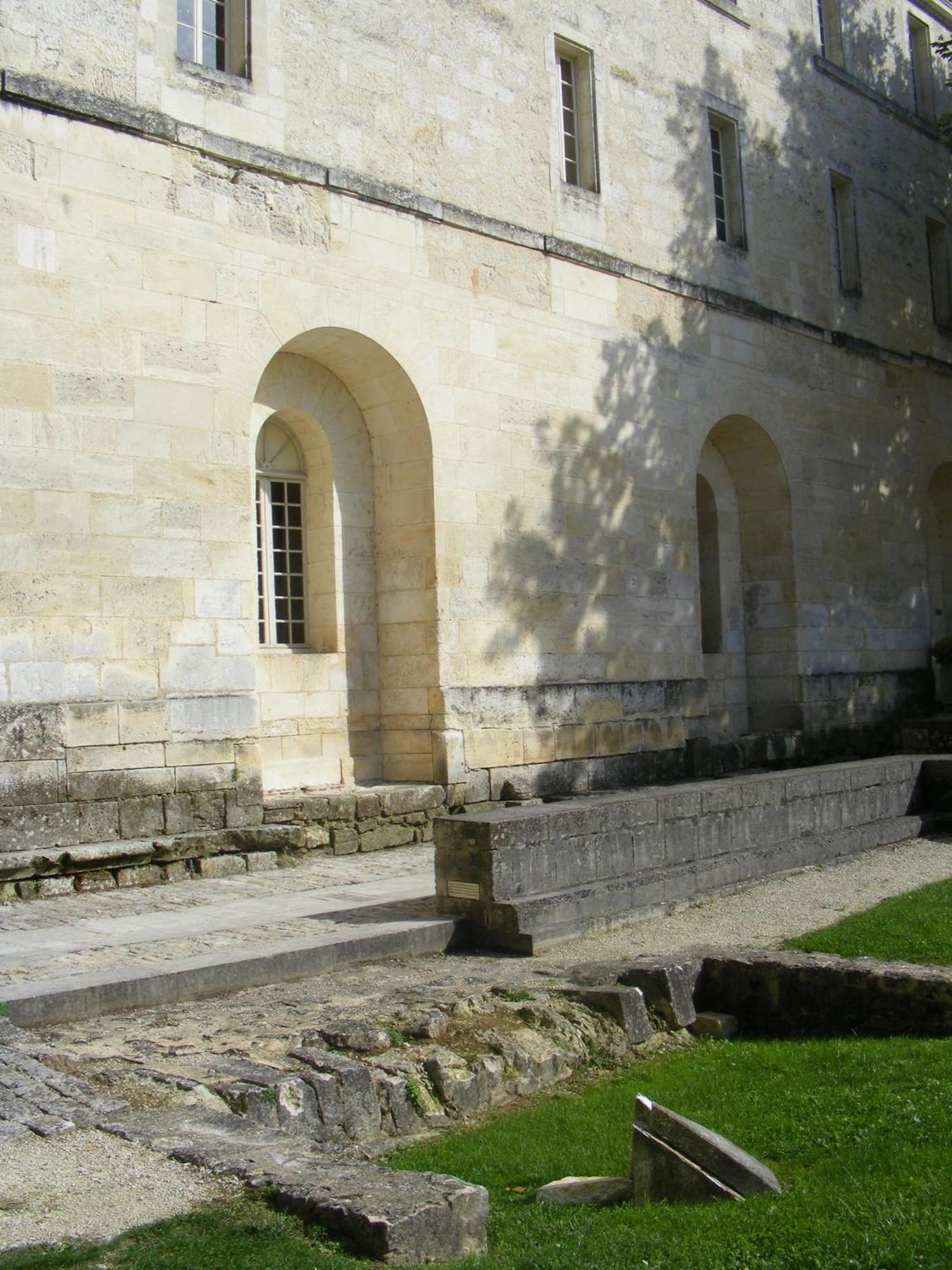 Les Chambres De L'Abbaye Saintes Luaran gambar