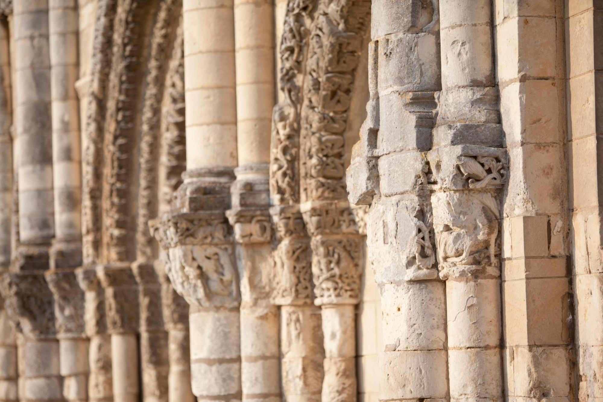 Les Chambres De L'Abbaye Saintes Luaran gambar