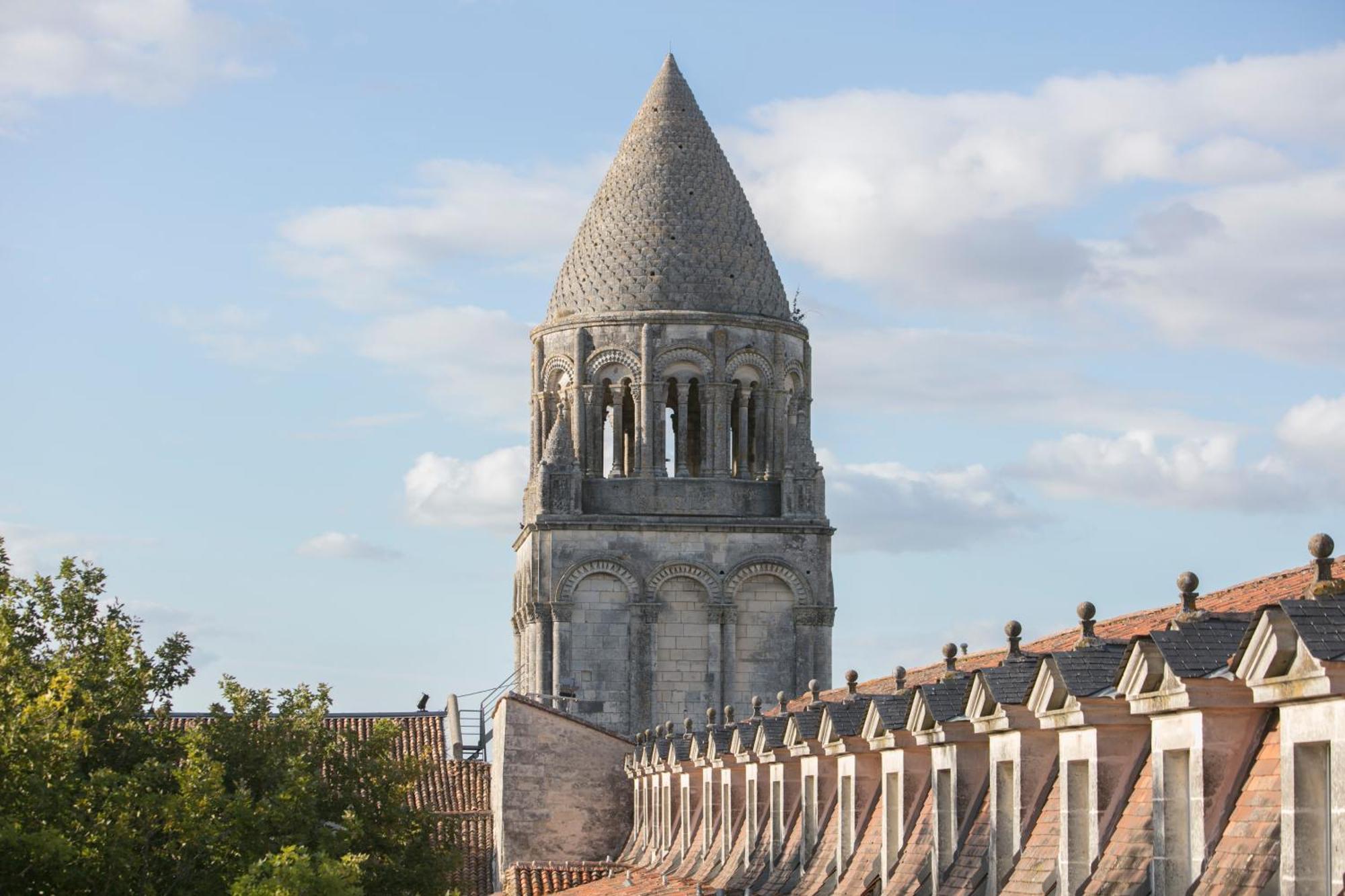 Les Chambres De L'Abbaye Saintes Luaran gambar