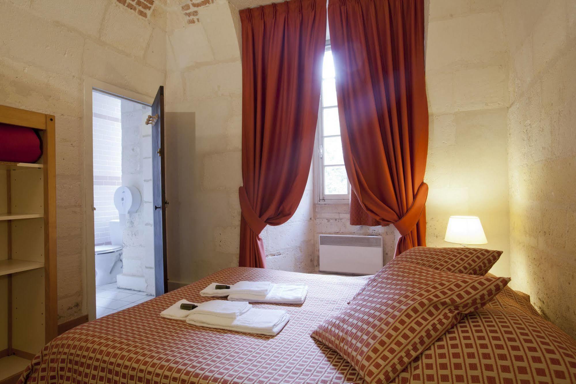 Les Chambres De L'Abbaye Saintes Luaran gambar