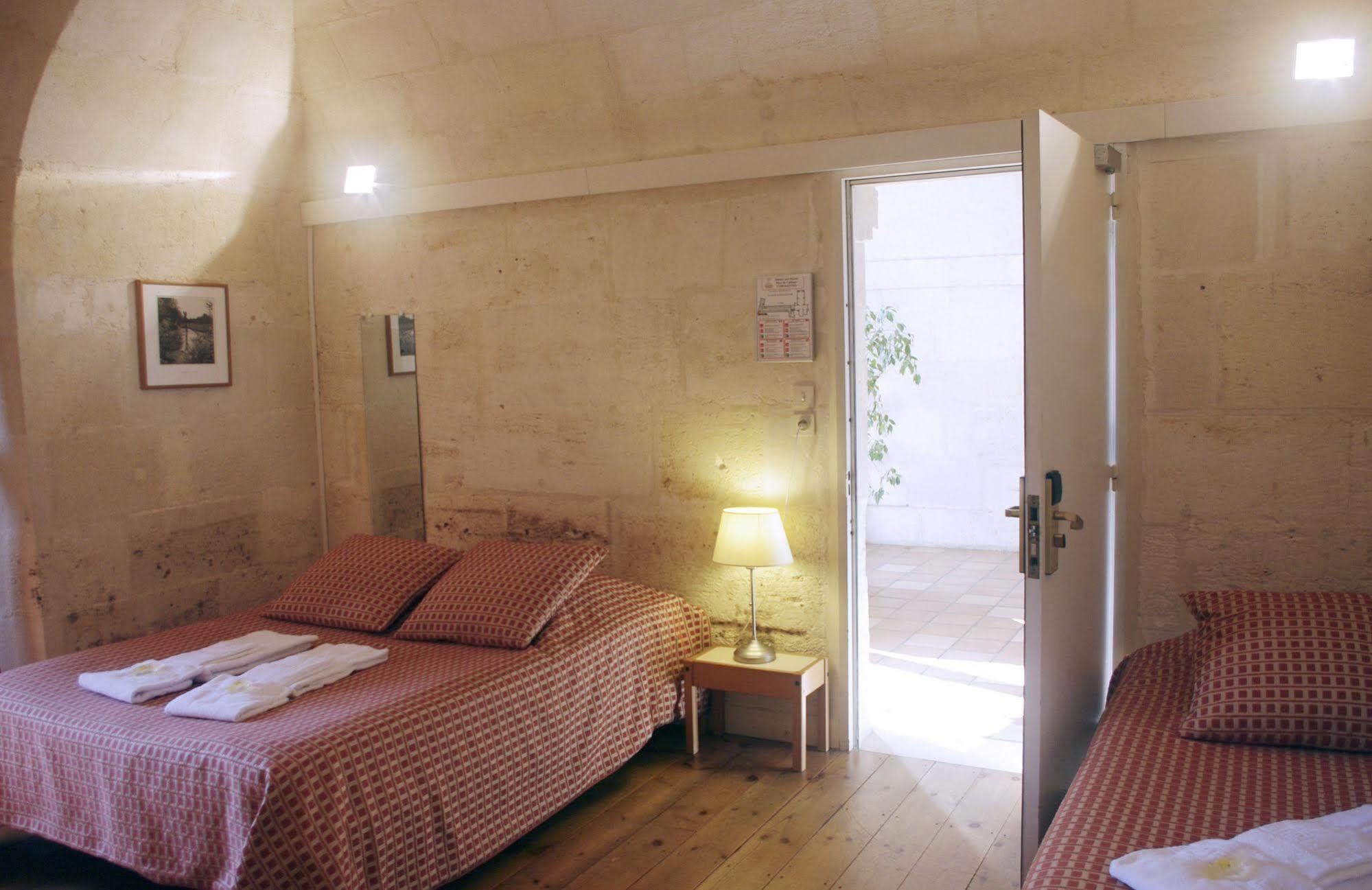 Les Chambres De L'Abbaye Saintes Luaran gambar